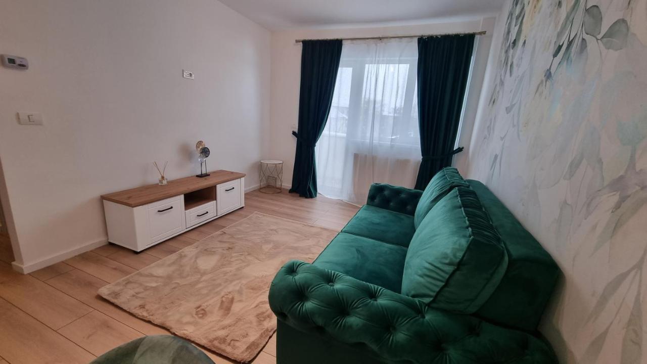 Central Residence Bacău Esterno foto